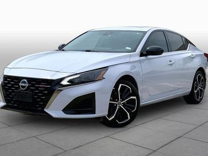 Used 2024 Nissan Altima 2.5 SR w/ SR Premium Package