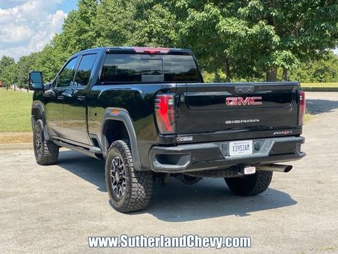 Used 2025 GMC Sierra 2500 AT4X AWD/4WD image 5