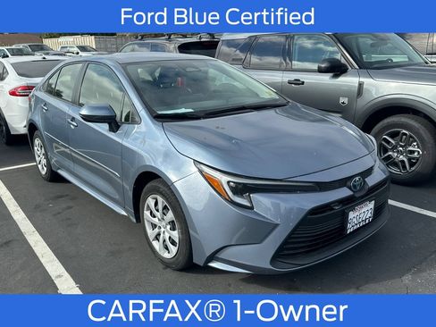 Used 2023 Toyota Corolla LE w/ Carpet Mat Package (TMS) FWD image 2