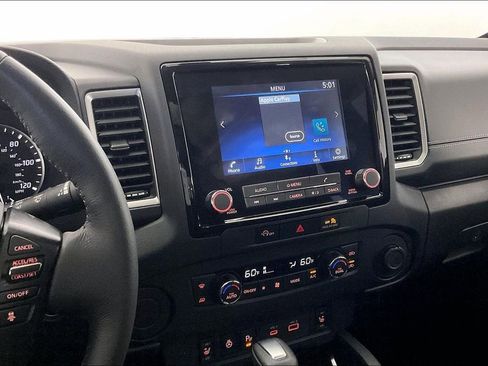 Used 2024 Nissan Frontier SL w/ Technology Package image 9