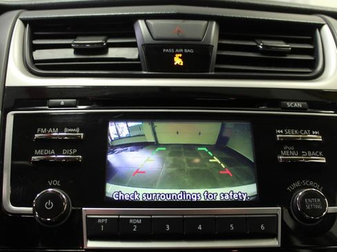 Used 2018 Nissan Altima 2.5 SV FWD image 14
