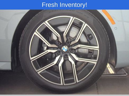 Certified 2026 BMW 740i xDrive w/ Premium Package AWD/4WD image 10