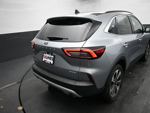 Used 2024 Ford Escape Platinum image 15