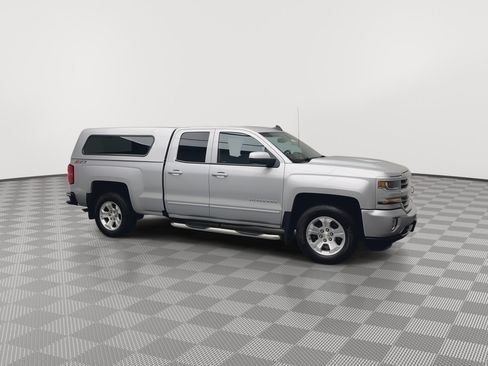 Used 2017 Chevrolet Silverado 1500 LT w/ All Star Edition AWD/4WD image 38