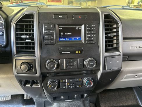 Used 2018 Ford F250 XLT w/ XLT Value Package AWD/4WD image 6