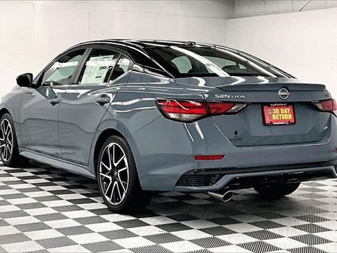 New 2025 Nissan Sentra SR w/ SR Premium Package image 3