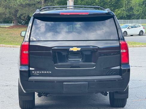 Used 2018 Chevrolet Suburban LT AWD/4WD image 5