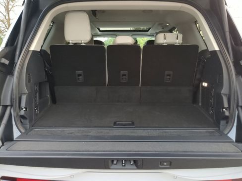 New 2025 Lincoln Navigator Reserve image 23