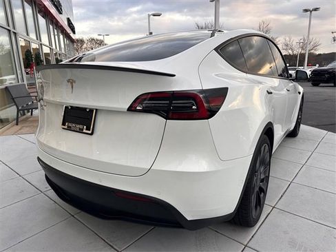 Used 2021 Tesla Model Y Performance image 3