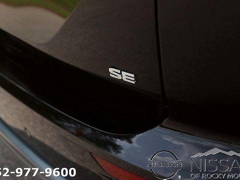 Used 2025 Mitsubishi Outlander SE FWD image 7