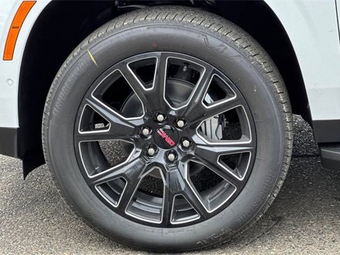 New 2026 GMC Yukon Elevation image 34