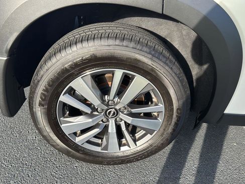 Used 2024 Nissan Pathfinder SL image 33