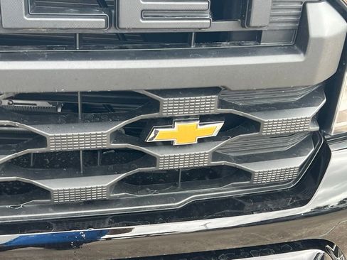 New 2026 Chevrolet Silverado 1500 Custom image 4