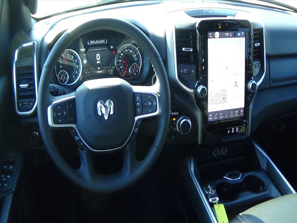 Used 2025 RAM 1500 Big Horn AWD/4WD image 13