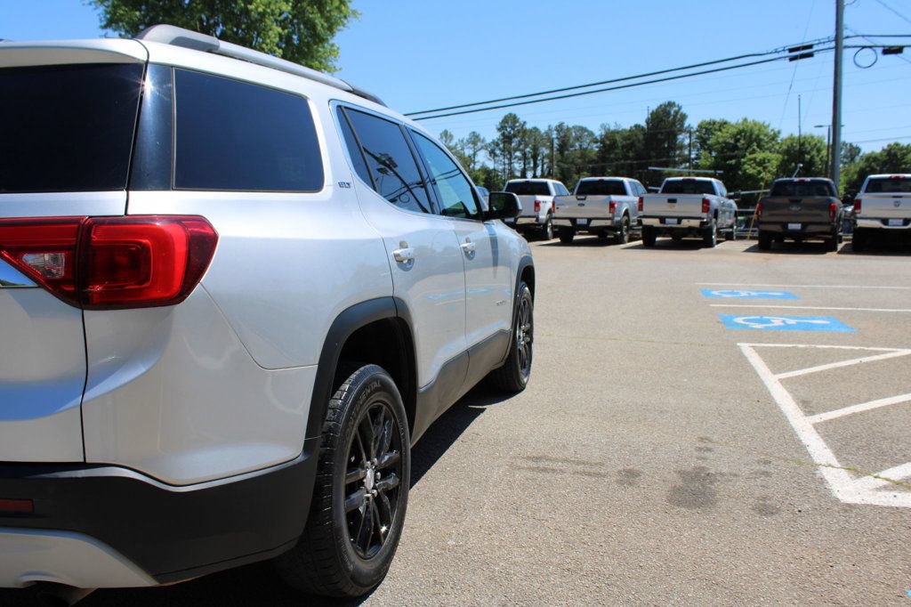 Used 2018 GMC Acadia SLT w/ LPO, Floor Liner Package FWD image 37