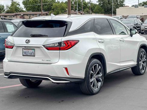 Certified 2022 Lexus RX 350L FWD w/ Premium Package image 4