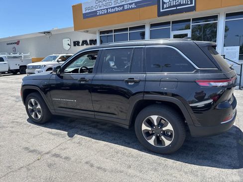 Used 2023 Jeep Grand Cherokee 4WD 4xe w/ Luxury Tech Group II image 23