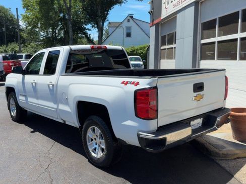 Used 2018 Chevrolet Silverado 1500 LT AWD/4WD image 6