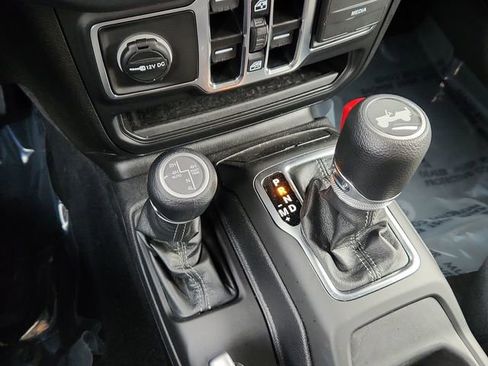 Used 2025 Jeep Wrangler Unlimited Sahara w/ Safety Group image 44