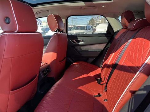 Used 2018 Land Rover Range Rover Velar S image 10