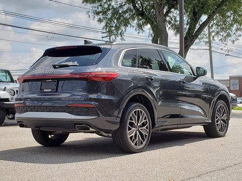 Used 2025 Audi Q5 Premium Plus w/ Premium Plus AWD/4WD image 5