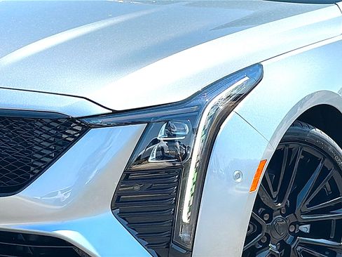 Used 2025 Cadillac CT5 Premium Luxury w/ LPO, ONYX Package AWD/4WD image 4