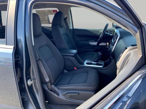 Used 2019 Chevrolet Colorado LT w/ LT Convenience Package RWD image 9