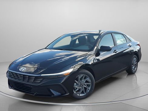 New 2026 Hyundai Elantra Sport w/ Cargo Package FWD image 2