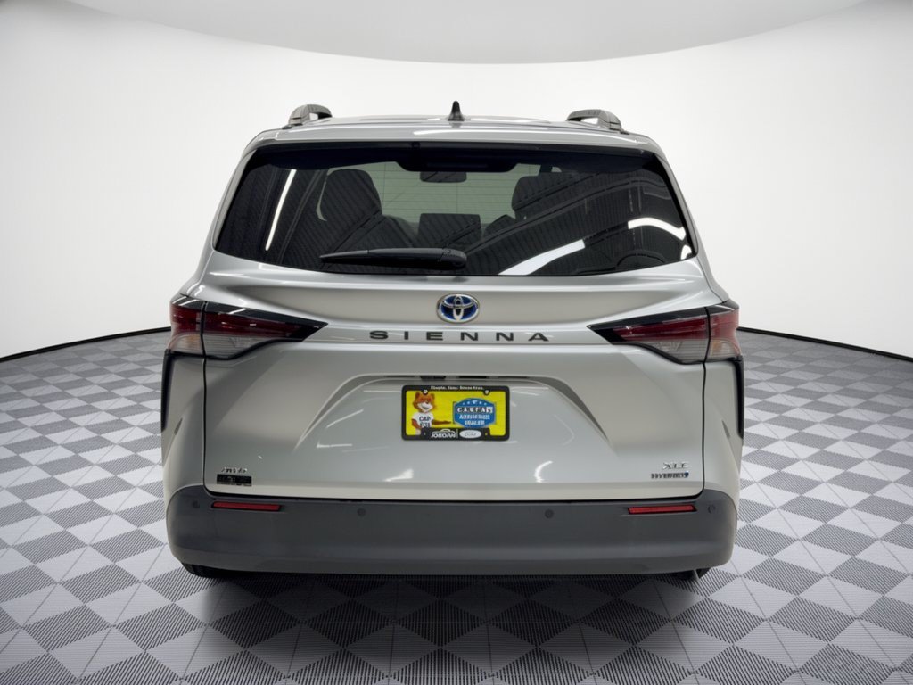 Used 2023 Toyota Sienna XLE w/ XLE Plus Package AWD/4WD image 11