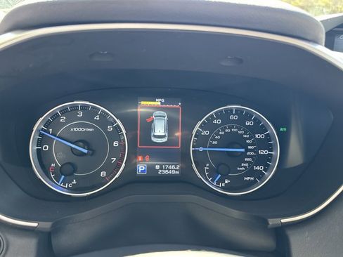 Used 2022 Subaru Ascent Limited w/ Technology Package AWD/4WD image 31