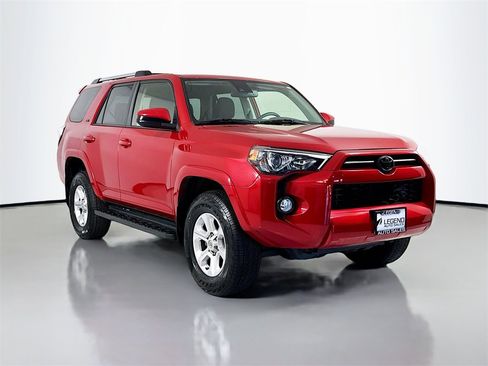 Used 2020 Toyota 4Runner SR5 image 3