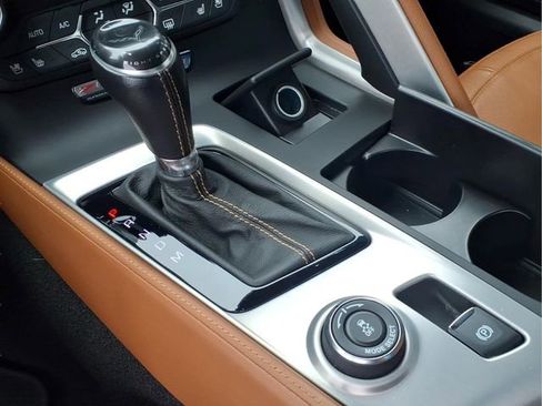 Used 2019 Chevrolet Corvette Z06 RWD image 9