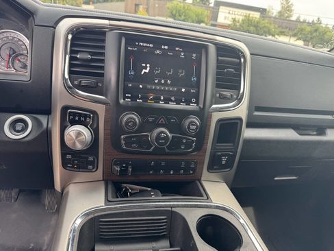 Used 2018 RAM 1500 Laramie w/ Convenience Group image 9