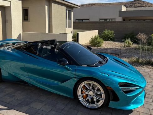 Used 2024 McLaren 750S Spider RWD image 6