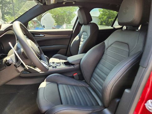 New 2024 Alfa Romeo Stelvio Quadrifoglio image 8