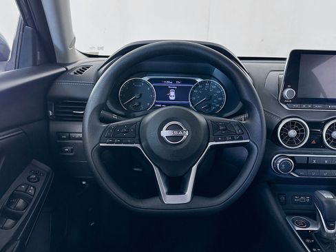 Used 2025 Nissan Sentra SV image 17