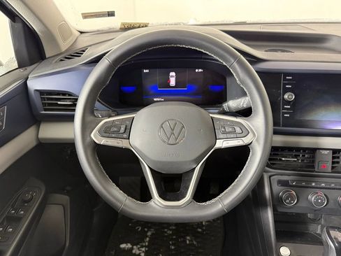 Used 2022 Volkswagen Taos SE image 21