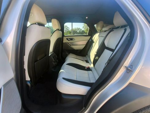 Used 2020 Land Rover Range Rover Velar R-Dynamic S image 11