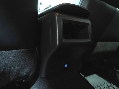Used 2023 Toyota Camry SE w/ Convenience Package FWD image 15