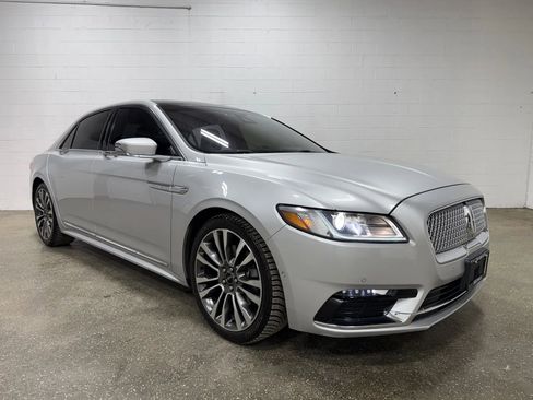 Used 2019 Lincoln Continental Reserve image 7