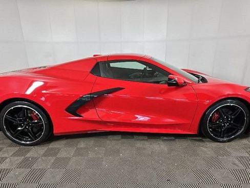 Used 2023 Chevrolet Corvette Stingray Preferred Conv w/ Battery Protection Package RWD image 3