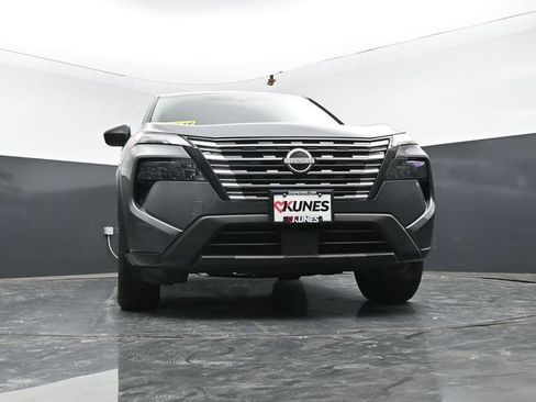 Used 2024 Nissan Rogue S AWD/4WD image 22