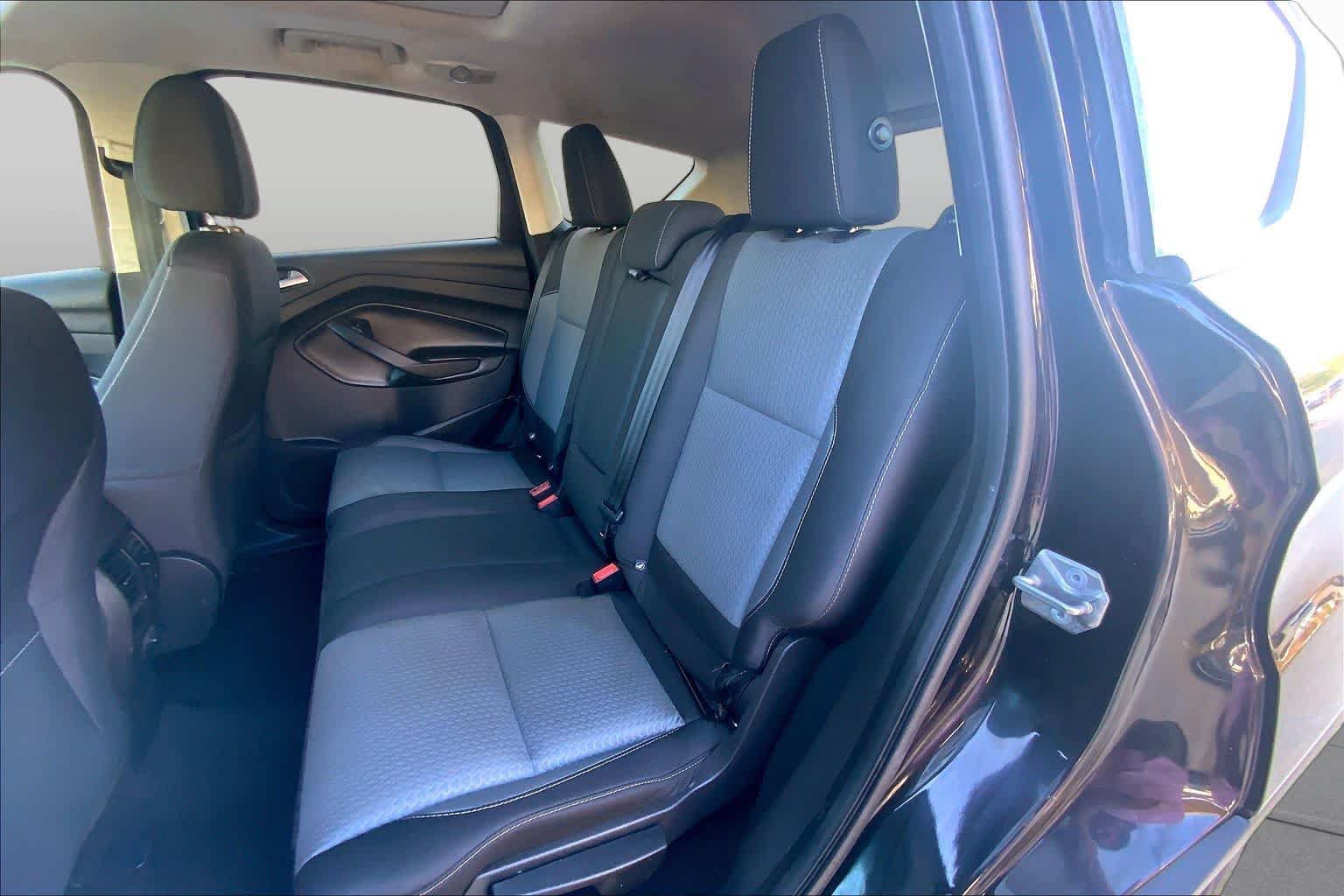 Used 2017 Ford Escape SE AWD/4WD image 21