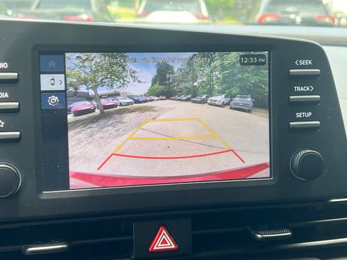 Used 2025 Hyundai Elantra Sport FWD image 29