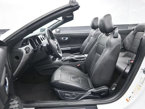 Used 2018 Ford Mustang GT Premium RWD image 24