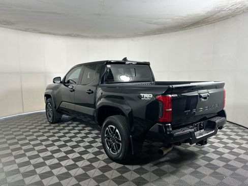 Used 2025 Toyota Tacoma TRD Sport w/ TRD Sport Premium Package RWD image 5