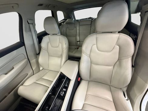Used 2019 Volvo XC60 T5 Inscription w/ Protection Package AWD/4WD image 13