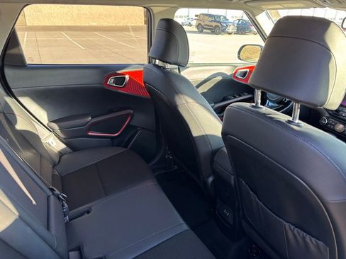 Used 2023 Kia Soul GT-Line w/ GT-Line Technology Package image 13