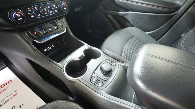 Used 2018 GMC Terrain SLE w/ Driver Convenience Package AWD/4WD image 16