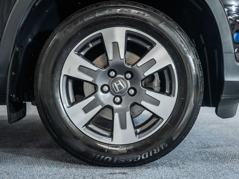 Used 2017 Honda Ridgeline RTL-T image 19